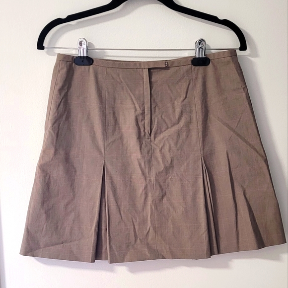 Club Monaco A line miniskirt size 2 - Picture 3 of 3